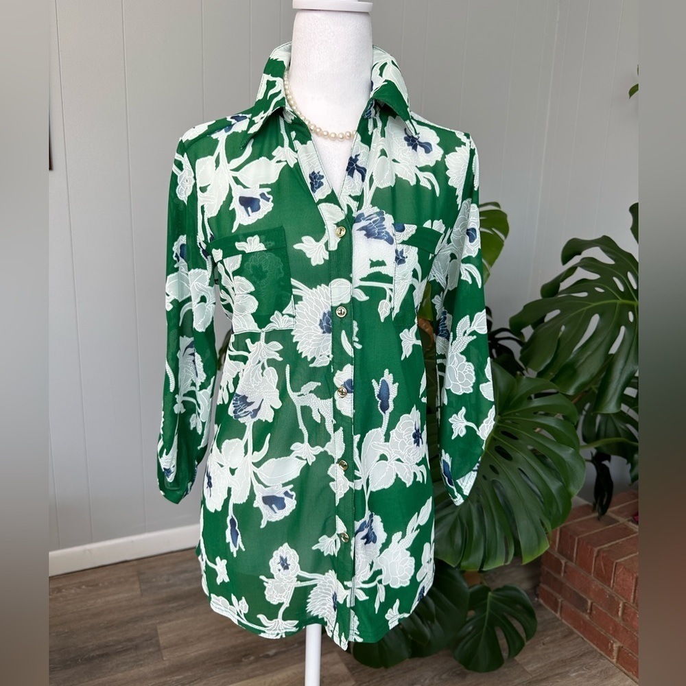 #8) Ember button shirt with pull up sleeve with excellent condition.